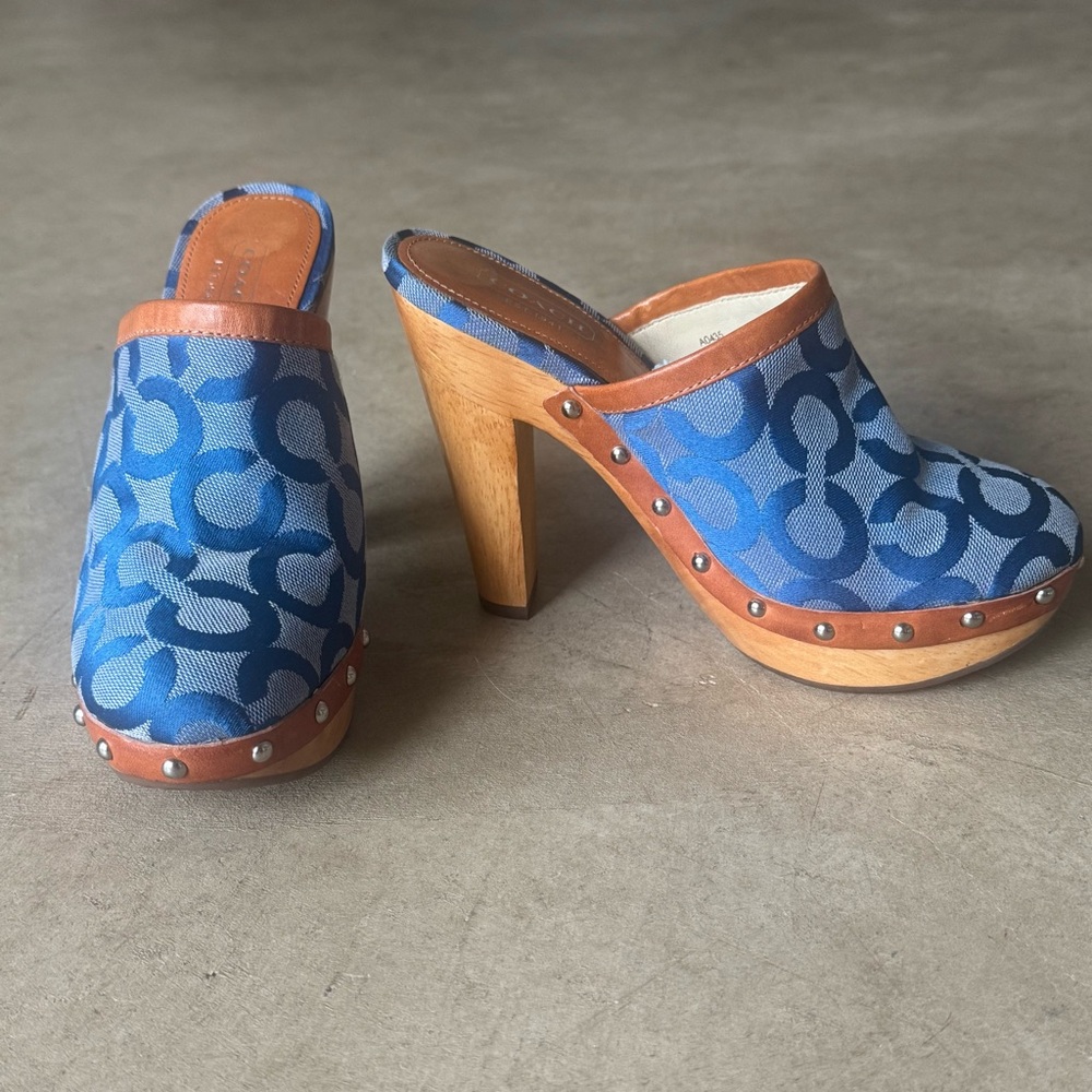 Coach Bacall Blue Mules with Wooden Heels and Studded leather trim (5) BF237/J09
